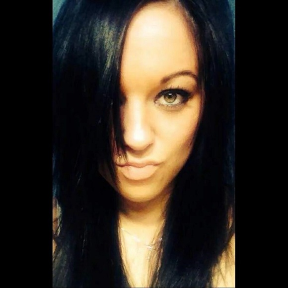 🎀 Meet your Posher, Brittany 🎀 - Picture 6 of 6